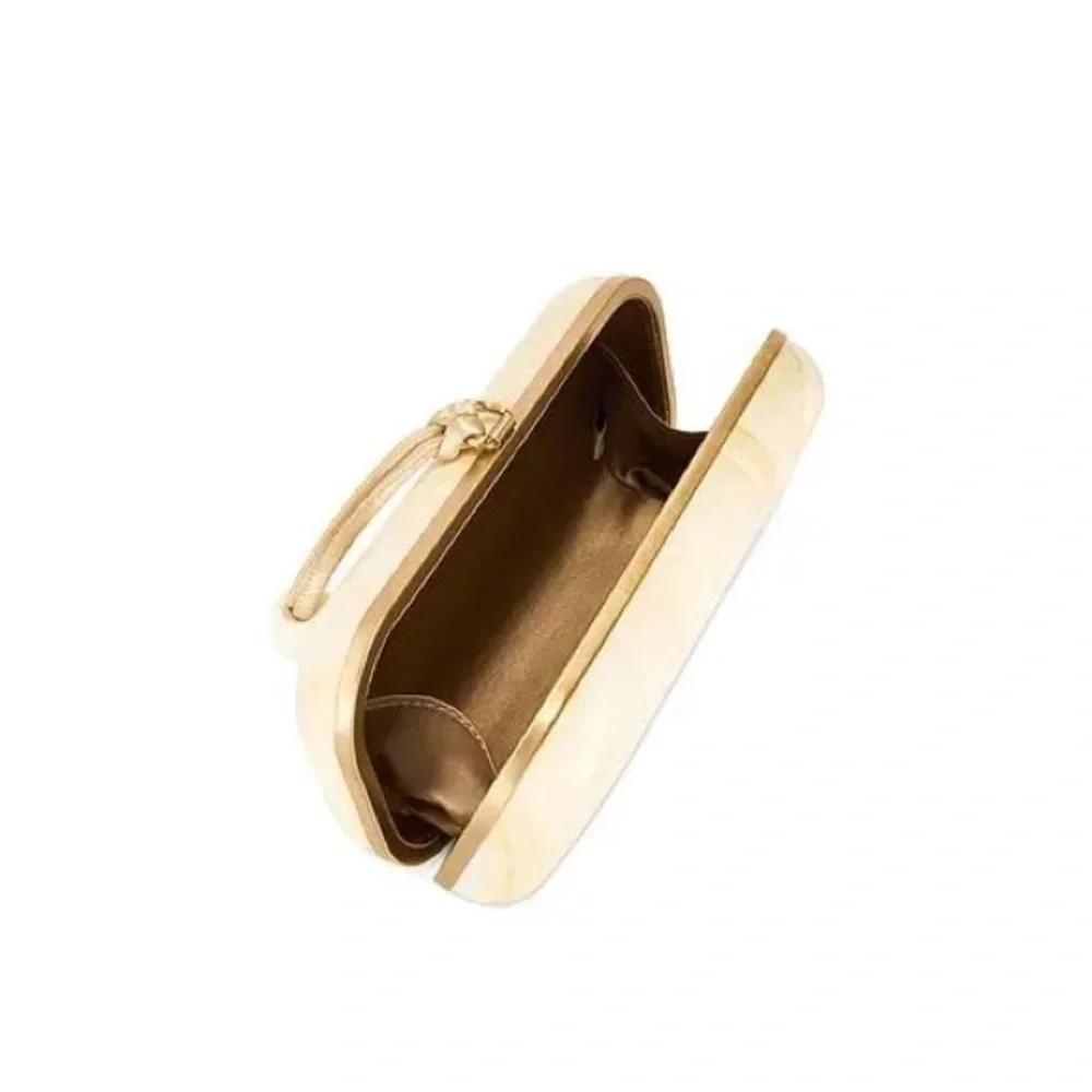 Cult Gaia Yasmin Clutch - Picture 9 of 12